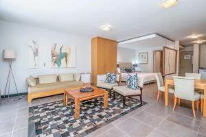 Exclusive 1 bed in Camps Bay Private Pool