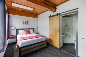 Seward Adventure Lodge