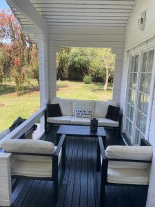 A hidden Paradise - charming chalet with 2,400m2 garden, 5 minutes from the beach