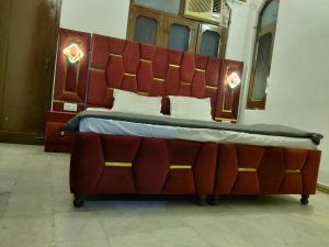 Hotel gurujii Kripa residency