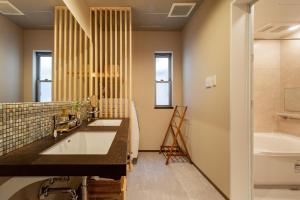 Shuka Stay 天下茶屋駅徒歩圏内 個室5室 10名まで宿泊可 無料駐車場2台分