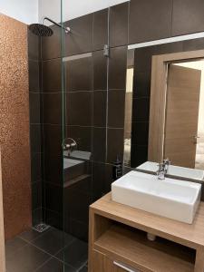 E14 Grand Residence