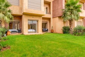 Luxury 3BR Apartment Pool & Garden Prestigia