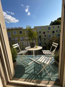 Helles Zimmer mit Balkon, BBQ-Terrasse und WLAN