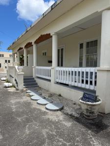Maxwell Beach Escape 5- Beach & Resort Access