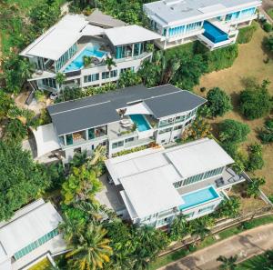 Infinity Pool and Sea View, 4 Bedroom Villa