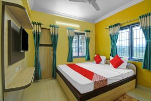 Hotel O S S Guest House