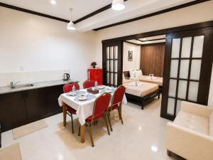 Amax Inn Makati