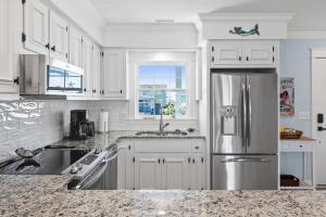 Moms Gift 256-B Brunswick Ave West home