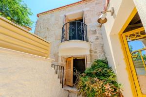 The Magic of the Stone House, a Peaceful Escape