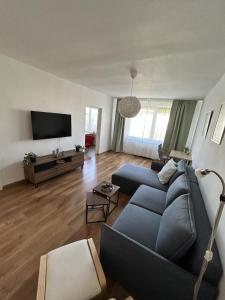 Tichý priestranný apartmán s parkovaním