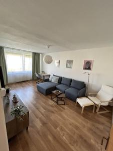 Tichý priestranný apartmán s parkovaním