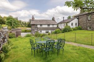 2 Bed in Ambleside oc-lr059