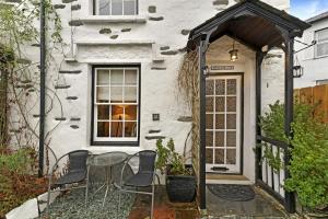2 Bed in Windermere oc-lr022
