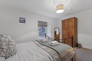 2 Bed in Windermere oc-lr022
