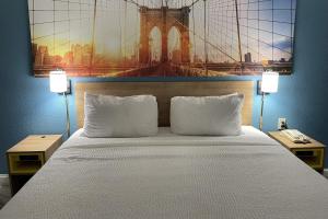 Days Inn by Wyndham Jersey City