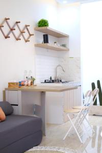 Villa Rajendra Modern Mezzanine untuk Keluarga