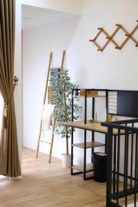 Villa Rajendra Modern Mezzanine untuk Keluarga