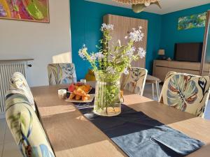 Juan-les-Pins Beachside 1BR Apartment, Air Conditioned, parking place