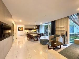 Oceanami Villas & Beach Club Long Hai