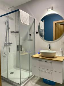 Nadmorskie Kaszuby - baseny, sauny, jacuzzi, sala zabaw, garaż, do plaży 450m płaskie dojście