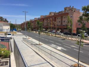 Apartamento con parking cerca de Universidad,Feria,Juzgados,Hospital Clinico