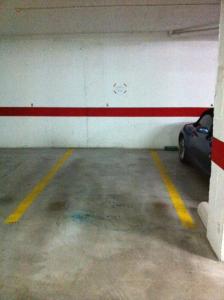 Apartamento con parking cerca de Universidad,Feria,Juzgados,Hospital Clinico