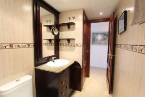 Apartamento con parking cerca de Universidad,Feria,Juzgados,Hospital Clinico
