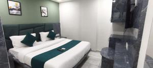 hotel radhe