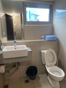Spacious 1BR Apt with Seaview & Pool View near Okada, MOA & Airport