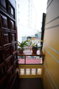 Simi Homes Train Street Hanoi