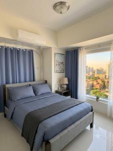 2bedroom wBalcony Near MOA