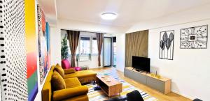 2-Bedroom apartment near center with private parking
