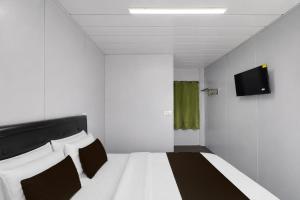 Hotel O near Living World Mall formerly TS 12 Residence