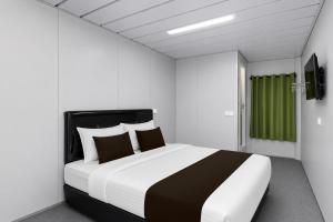 Hotel O near Living World Mall formerly TS 12 Residence