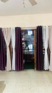 Ss antique spacious apartment