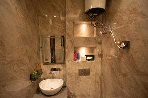 Entertainment and Comfort 3BHK with PS5 Terrace