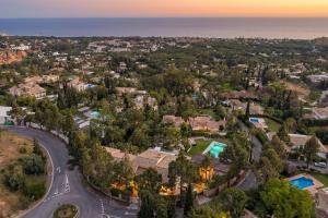 Exceptional Villa in Las Chapas with breathtaking panoramic views!