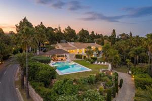 Exceptional Villa in Las Chapas with breathtaking panoramic views!