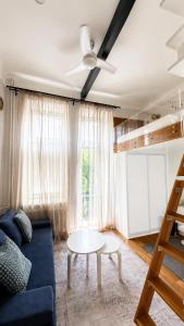 Hoża 62 Apartment by BookingHost