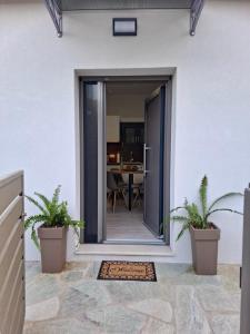 Chorefto Guest House