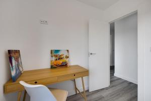 Apartment with Golf Course and Sea Views