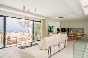 Moana 4 - Luxury Home Private Pool