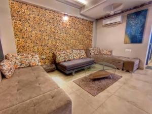 Lav Villa