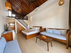 Canggu permai loft room