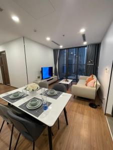 Ecogreen Saigon apartment, 7mins to SECC and RMIT, with Gym-Pool