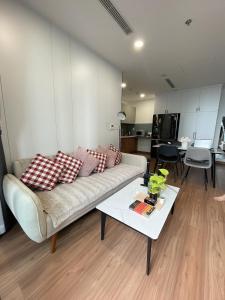 Ecogreen Saigon apartment, 7mins to SECC and RMIT, with Gym-Pool