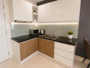 Tan Son Nhat Airport Luxury Terra Royal Residence