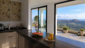 Villa Luxueuse Beni Mejmel avec vue exceptionnelle