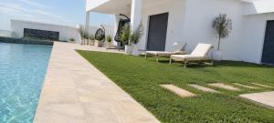 Villa Luxueuse Beni Mejmel avec vue exceptionnelle